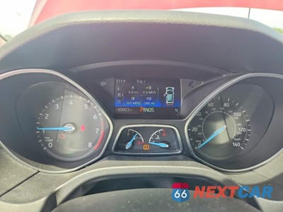 Zdjęcie 9 z 12 samochodu: 2017 FORD FOCUS SEL VIN:1FADP3M28HL330978 - miniatura