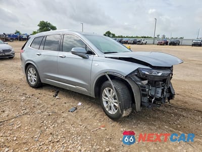 Czwarte zdjęcie samochodu z boku: 2025 CADILLAC XT6 LUXURY VIN:1GYKPAR40SZ111091 - miniatura
