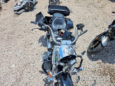 Piąte zdjęcie samochodu w środku: 2019 HARLEY-DAVIDSON FLHR VIN:1HD1FBC13KB659103 - miniatura