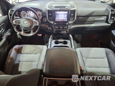 Zdjęcie 8 z 13 samochodu: 2021 RAM 1500 BIG HORN/LONE STAR VIN:1C6SRFFT5MN695529 - miniatura