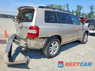 Trzecie zdjęcie samochodu z tyłu: 2006 TOYOTA HIGHLANDER HYBRID VIN:JTEEW21A960031484 - miniatura