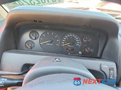 Zdjęcie 9 z 12 samochodu: 2004 JEEP GRAND CHEROKEE LAREDO VIN:1J4GW48S44C291594 - miniatura