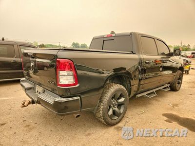 Trzecie zdjęcie samochodu z tyłu: 2019 RAM 1500 BIG HORN/LONE STAR VIN:1C6RRFFGXKN917139 - miniatura