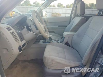 Zdjęcie 7 z 13 samochodu: 2012 FORD ESCAPE XLT VIN:1FMCU9DG3CKB54333 - miniatura