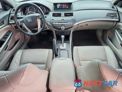Zdjęcie 8 z 12 samochodu: 2010 HONDA ACCORD EXL VIN:1HGCP3F82AA028404 - miniatura