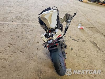 Czwarte zdjęcie samochodu z boku: 2025 KAWASAKI ZX636 K VIN:JKBZXJJ13SA031178 - miniatura