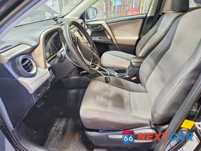 Zdjęcie 7 z 13 samochodu: 2015 TOYOTA RAV4 LE VIN:2T3BFREV2FW406804 - miniatura