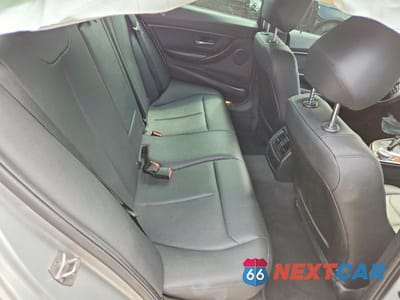 Zdjęcie 10 z 12 samochodu: 2016 BMW 320 XI VIN:WBA8E5G55GNT93104 - miniatura