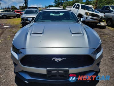 Piąte zdjęcie samochodu w środku: 2023 FORD MUSTANG VIN:1FATP8UH7P5108058 - miniatura