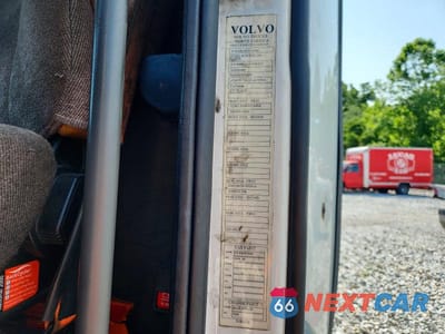 Zdjęcie 12 z 13 samochodu: 2013 VOLVO VN VNL VIN:4V4N39EG4DN142369 - miniatura