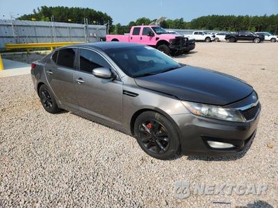 Czwarte zdjęcie samochodu z boku: 2013 KIA OPTIMA VIN:5XXGN4A71DG158208 - miniatura