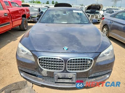 Piąte zdjęcie samochodu w środku: 2011 BMW 750 LXI VIN:WBAKC8C52BC432657 - miniatura