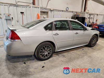 Trzecie zdjęcie samochodu z tyłu: 2011 CHEVROLET IMPALA LTZ VIN:2G1WC5EM2B1191690 - miniatura