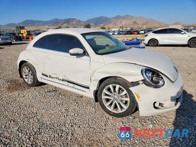Czwarte zdjęcie samochodu z boku: 2014 VOLKSWAGEN BEETLE VIN:3VWJL7AT6EM615201 - miniatura