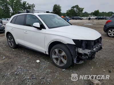 Czwarte zdjęcie samochodu z boku: 2020 AUDI Q5 PREMIUM VIN:WA1ANAFY9L2101470 - miniatura
