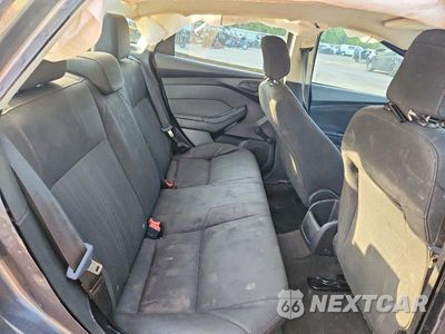 Zdjęcie 10 z 12 samochodu: 2018 FORD FOCUS S VIN:1FADP3E28JL220369 - miniatura