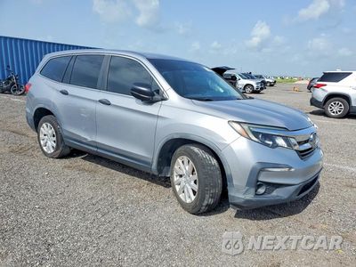 Czwarte zdjęcie samochodu z boku: 2019 HONDA PILOT LX VIN:5FNYF5H16KB033410 - miniatura