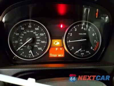 Zdjęcie 9 z 13 samochodu: 2010 BMW 335 I VIN:WBAWB7C51AP048374 - miniatura