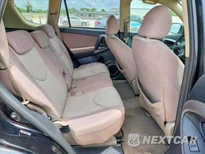 Zdjęcie 11 z 13 samochodu: 2006 TOYOTA RAV4 BASE VIN:JTMZD33V165004820 - miniatura