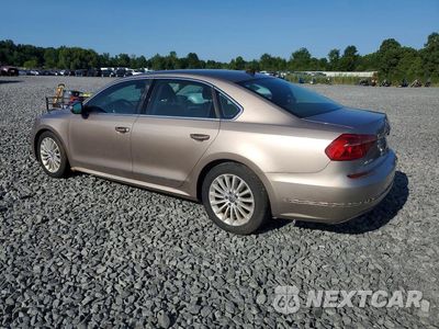 Drugie zdjęcie samochodu z przodu: 2016 VOLKSWAGEN PASSAT SE VIN:1VWBT7A35GC015357 - miniatura