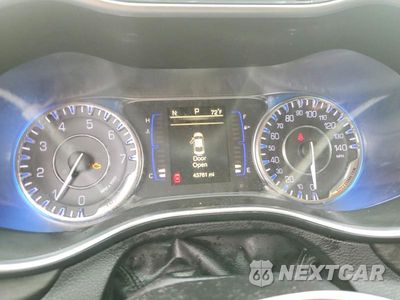 Zdjęcie 9 z 12 samochodu: 2017 CHRYSLER 200 LIMITED VIN:1C3CCCAB3HN508844 - miniatura