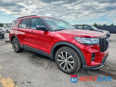 Czwarte zdjęcie samochodu z boku: 2026 FORD EXPLORER ST-LINE VIN:1FMUK7KH7TGB14155 - miniatura