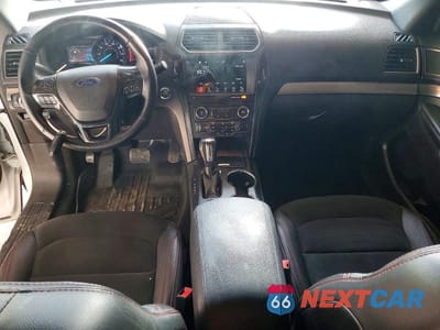 Zdjęcie 8 z 13 samochodu: 2018 FORD EXPLORER XLT VIN:1FM5K7D85JGB25766 - miniatura