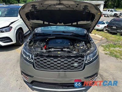 Piąte zdjęcie samochodu w środku: 2020 LAND ROVER RANGE ROVER VELAR R-DYNAMIC S VIN:SALYK2FV3LA295050 - miniatura