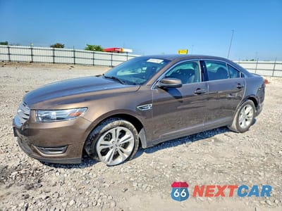2015 FORD TAURUS SEL 1FAHP2E8XFG159218 - główne zdjęcie licytacji z USA - miniatura