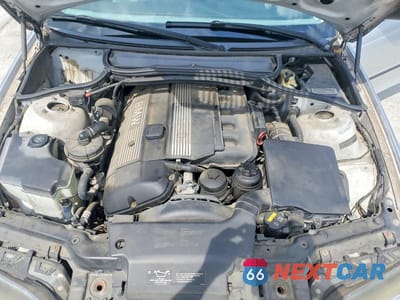 Zdjęcie 11 z 12 samochodu: 2005 BMW 325 I VIN:WBAEV33425KW16816 - miniatura