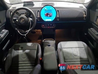 Zdjęcie 8 z 13 samochodu: 2027 MINI COUNTRYMAN S ALL4 VIN:WMZ23GA03V7V53215 - miniatura