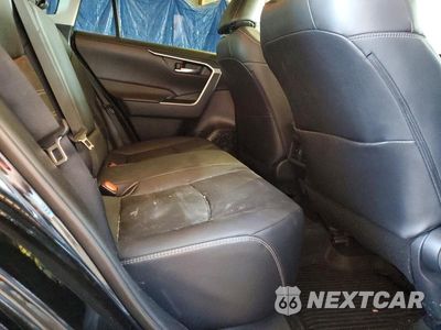 Zdjęcie 11 z 13 samochodu: 2021 TOYOTA RAV4 XLE PREMIUM VIN:2T3A1RFV9MW208954 - miniatura