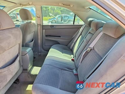 Zdjęcie 10 z 12 samochodu: 2005 TOYOTA CAMRY LE VIN:4T1BE32K55U429608 - miniatura