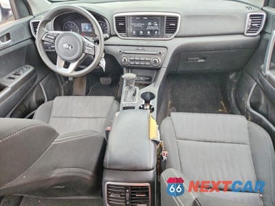 Zdjęcie 8 z 13 samochodu: 2020 KIA SPORTAGE LX VIN:KNDPMCAC7L7763125 - miniatura
