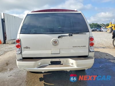 Zdjęcie 6 z 14 samochodu: 2004 CADILLAC ESCALADE LUXURY VIN:1GYEK63NX4R118935 - miniatura