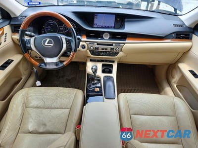 Zdjęcie 8 z 12 samochodu: 2013 LEXUS ES 300H VIN:JTHBW1GG2D2026978 - miniatura