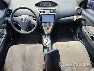 Zdjęcie 8 z 12 samochodu: 2007 TOYOTA YARIS BASE VIN:JTDBT903871068114 - miniatura