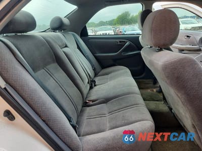 Zdjęcie 10 z 12 samochodu: 2001 TOYOTA CAMRY LE VIN:4T1BF22KX1U959932 - miniatura