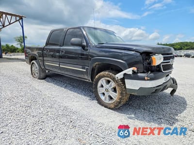 Czwarte zdjęcie samochodu z boku: 2007 CHEVROLET SILVERADO K1500 CLASSIC CREW CAB VIN:2GCEK13V371111444 - miniatura