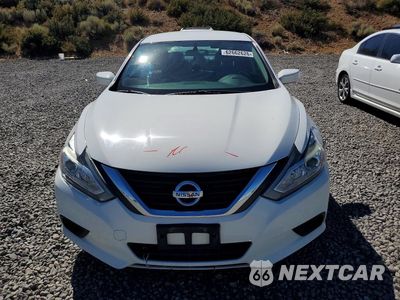 Piąte zdjęcie samochodu w środku: 2018 NISSAN ALTIMA 2.5 S VIN:1N4AL3AP8JC290602 - miniatura