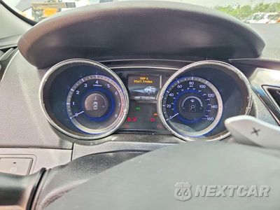 Zdjęcie 9 z 13 samochodu: 2014 HYUNDAI SONATA LIMITED 2.0T VIN:5NPEC4AB1EH892757 - miniatura