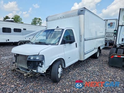 2022 GMC SAVANA CUT BOX TRUCK - PRIOR FLEET ** 7GZ37TC71NN007927 - główne zdjęcie licytacji z USA - miniatura