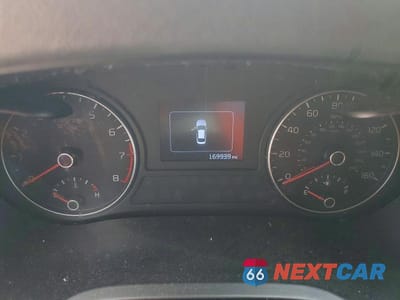 Zdjęcie 9 z 12 samochodu: 2017 KIA OPTIMA LX VIN:5XXGT4L33HG124793 - miniatura
