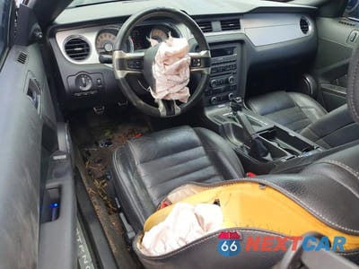 Zdjęcie 8 z 12 samochodu: 2012 FORD MUSTANG GT VIN:1ZVBP8CF2C5244353 - miniatura