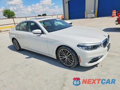 Czwarte zdjęcie samochodu z boku: 2019 BMW 540 I VIN:WBAJE5C5XKWE66142 - miniatura