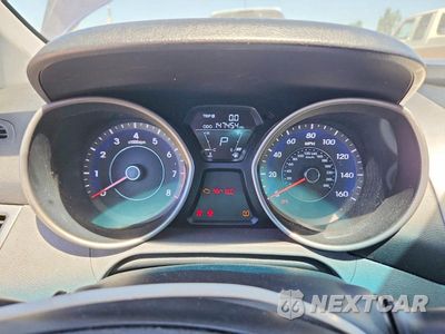 Zdjęcie 9 z 12 samochodu: 2012 HYUNDAI ELANTRA GLS VIN:5NPDH4AE5CH132948 - miniatura