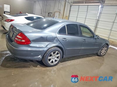 Trzecie zdjęcie samochodu z tyłu: 2009 MERCEDES-BENZ E 320 CDI VIN:WDBUF22X69B378295 - miniatura