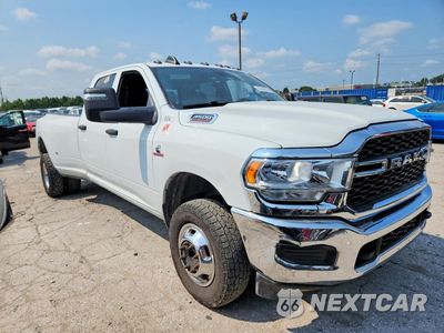 Czwarte zdjęcie samochodu z boku: 2024 RAM 3500 TRADESMAN VIN:3C63RRGL4RG175116 - miniatura