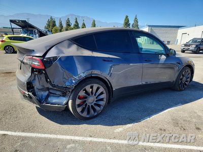 Trzecie zdjęcie samochodu z tyłu: 2023 TESLA MODEL Y VIN:7SAYGDEF1PF761847 - miniatura