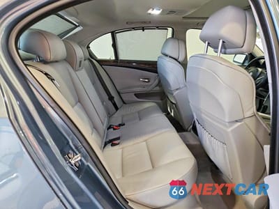 Zdjęcie 10 z 12 samochodu: 2009 BMW 535 I VIN:WBANW13589C163408 - miniatura